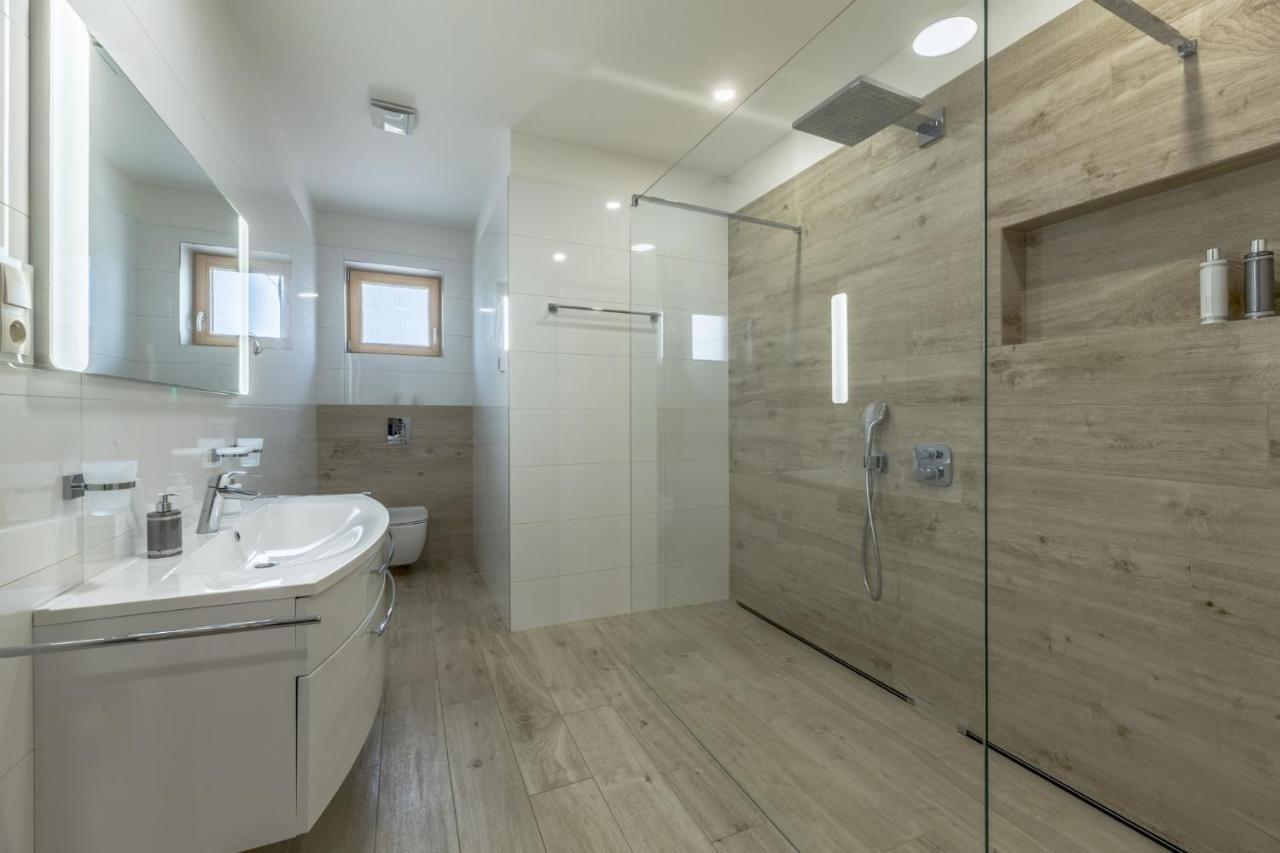 Luxury Spa Villa Kraluv Dvur Екстер'єр фото